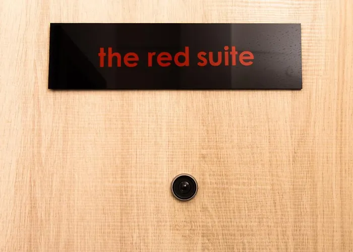 Daire Downtown Luxury Boutique : The Red *