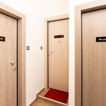 Apartman Downtown Luxury Boutique : The Red Szaloniki