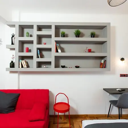 Downtown Luxury Boutique : The Red