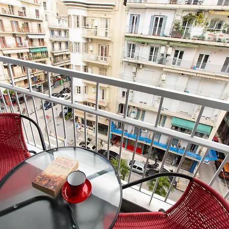 Downtown Luxury Boutique : The Red * Szaloniki