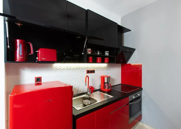 Downtown Luxury Boutique : The Red Soluň