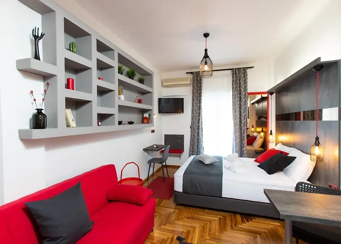 Downtown Luxury Boutique : The Red Apartmán *